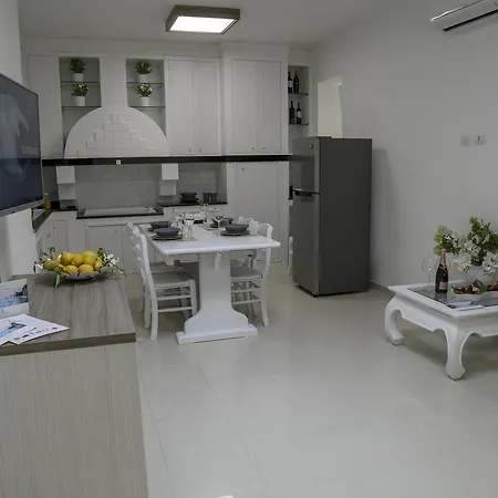 Golden Apartment